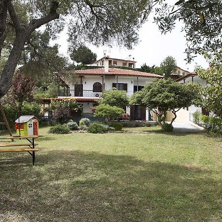 Neria Summer Houses Ханиоти Екстериор снимка